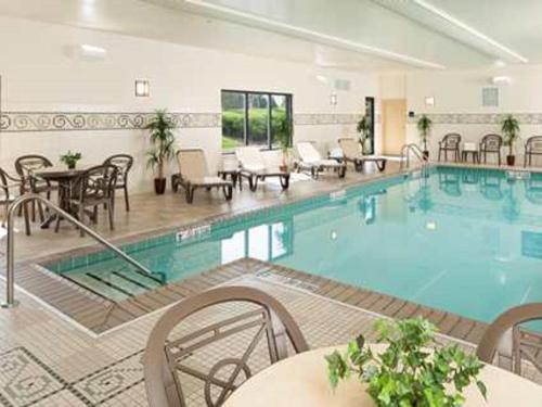 Hampton Inn & Suites Chicago/Saint Charles Eksteriør bilde