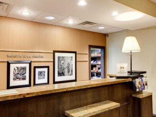 Hampton Inn & Suites Chicago/Saint Charles Eksteriør bilde